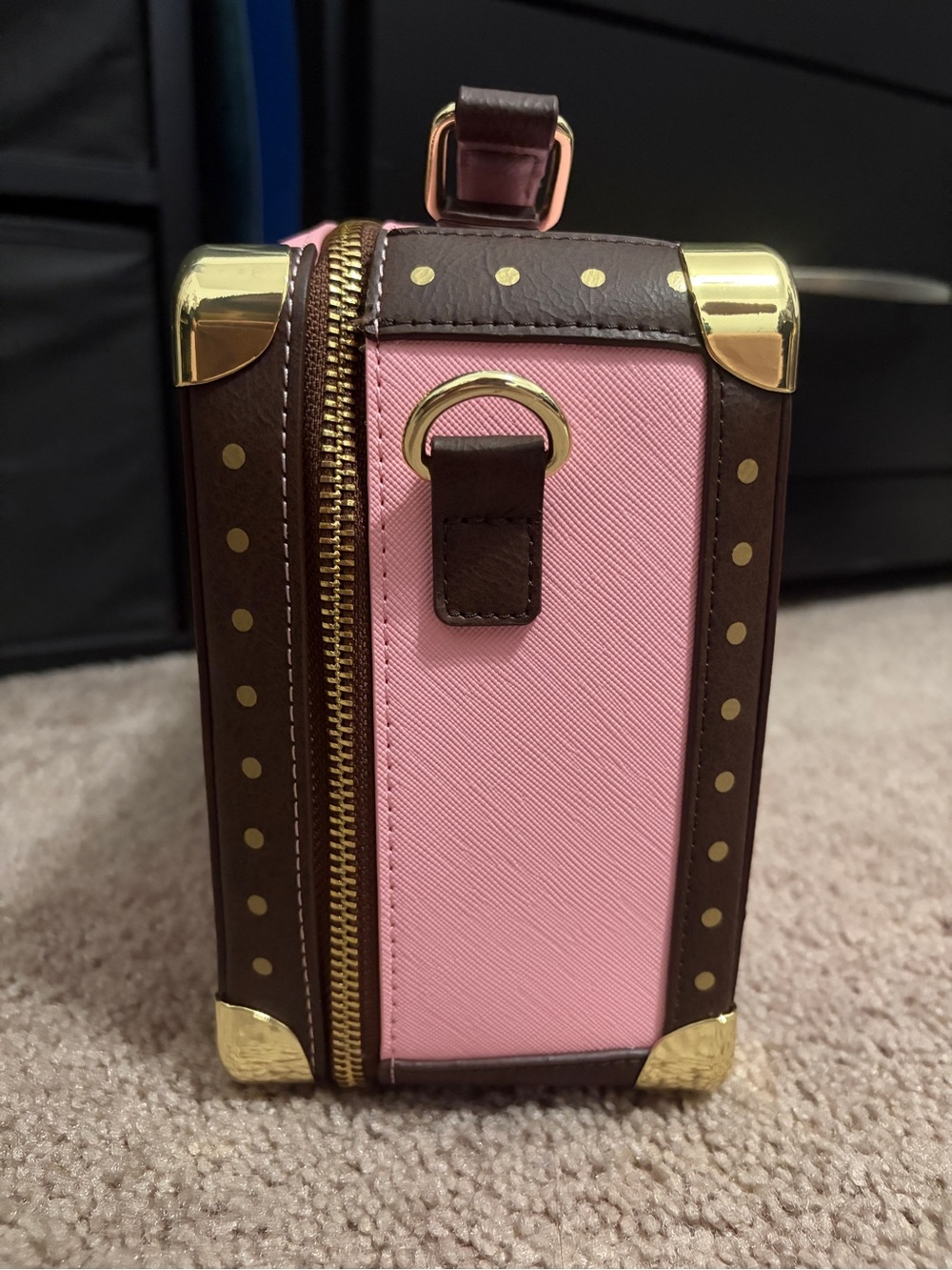 Loungefly Wicked Glinda's Luggage Trunk Crossbody Bag NWT - Picture 4 of 9